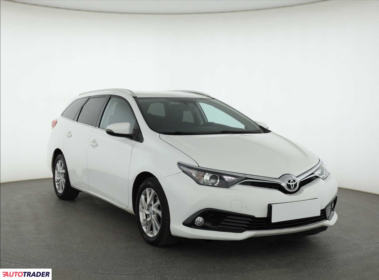 Toyota Auris 2017 1.6 109 KM