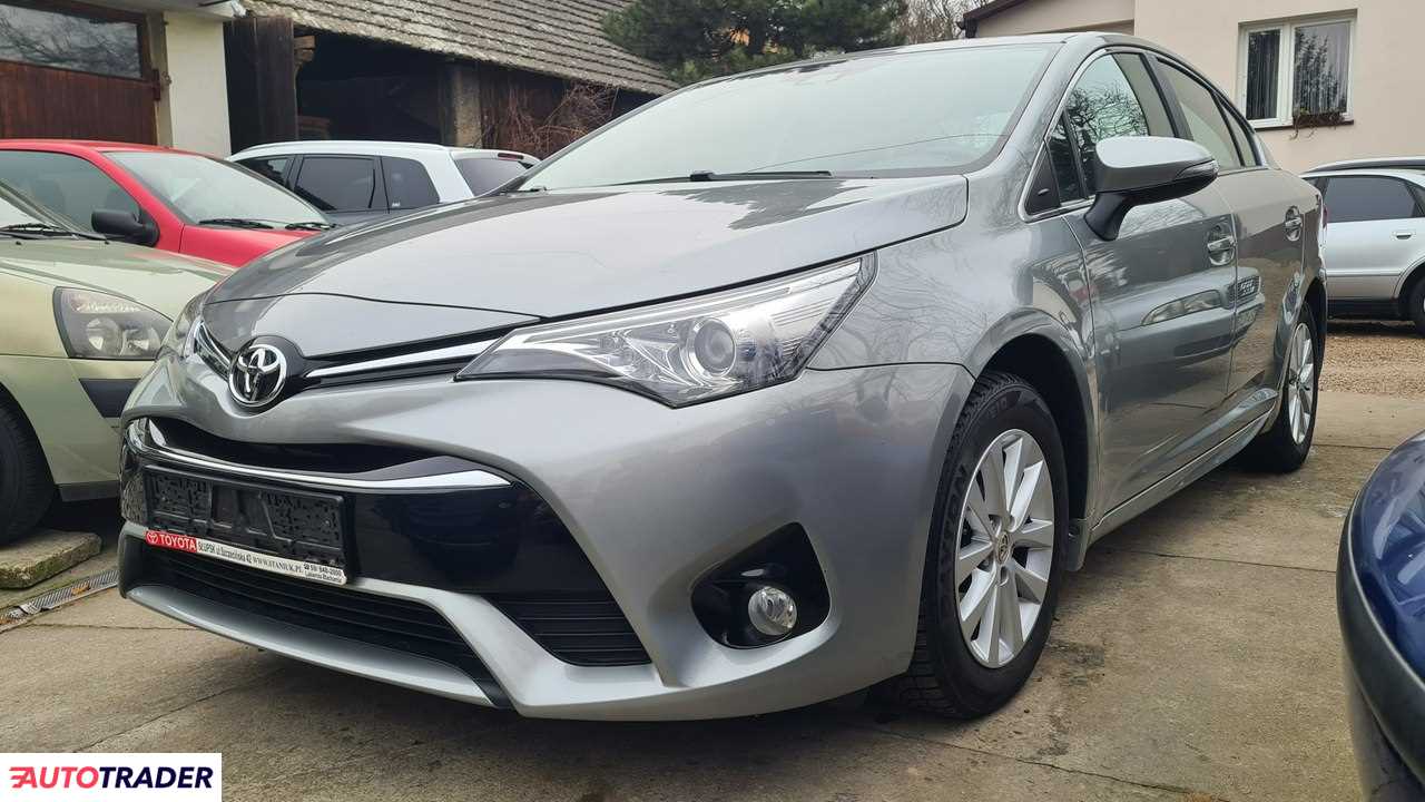 Toyota Avensis 2019 1.6 132 KM