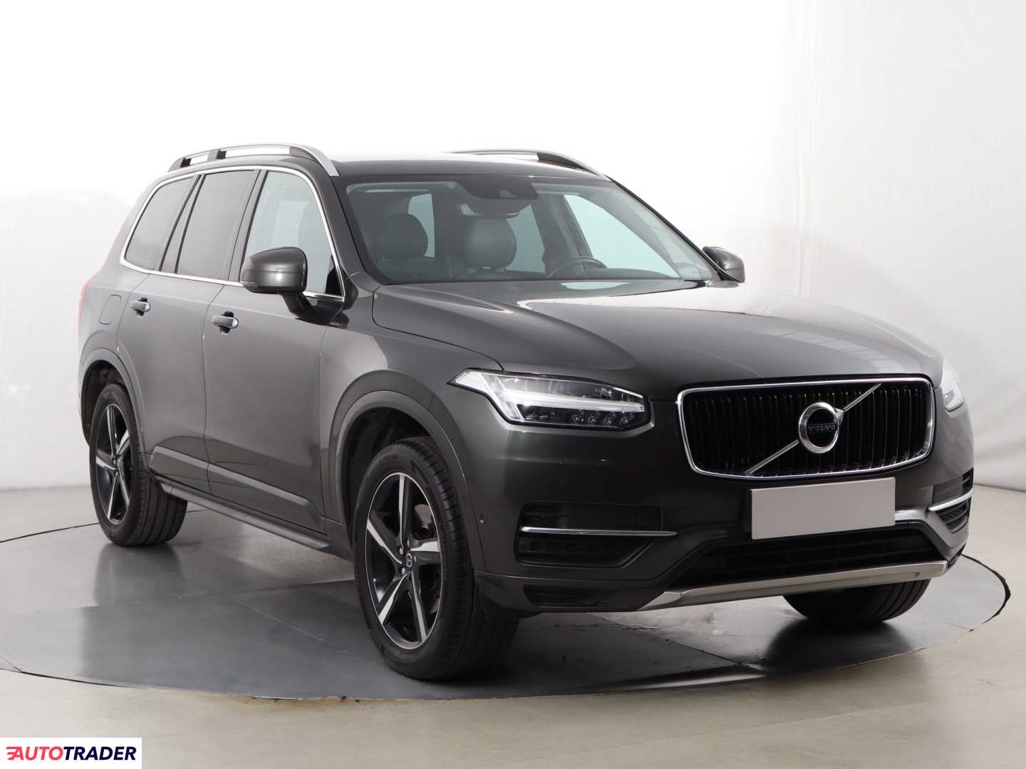 Volvo XC90 2018 2.0 187 KM