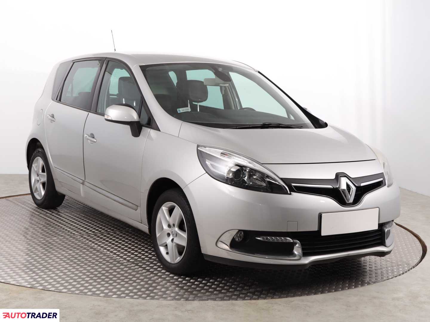 Renault Scenic 2015 1.5 104 KM