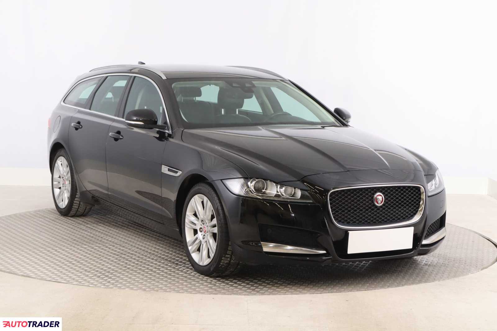 Jaguar XF 2019 2.0 237 KM