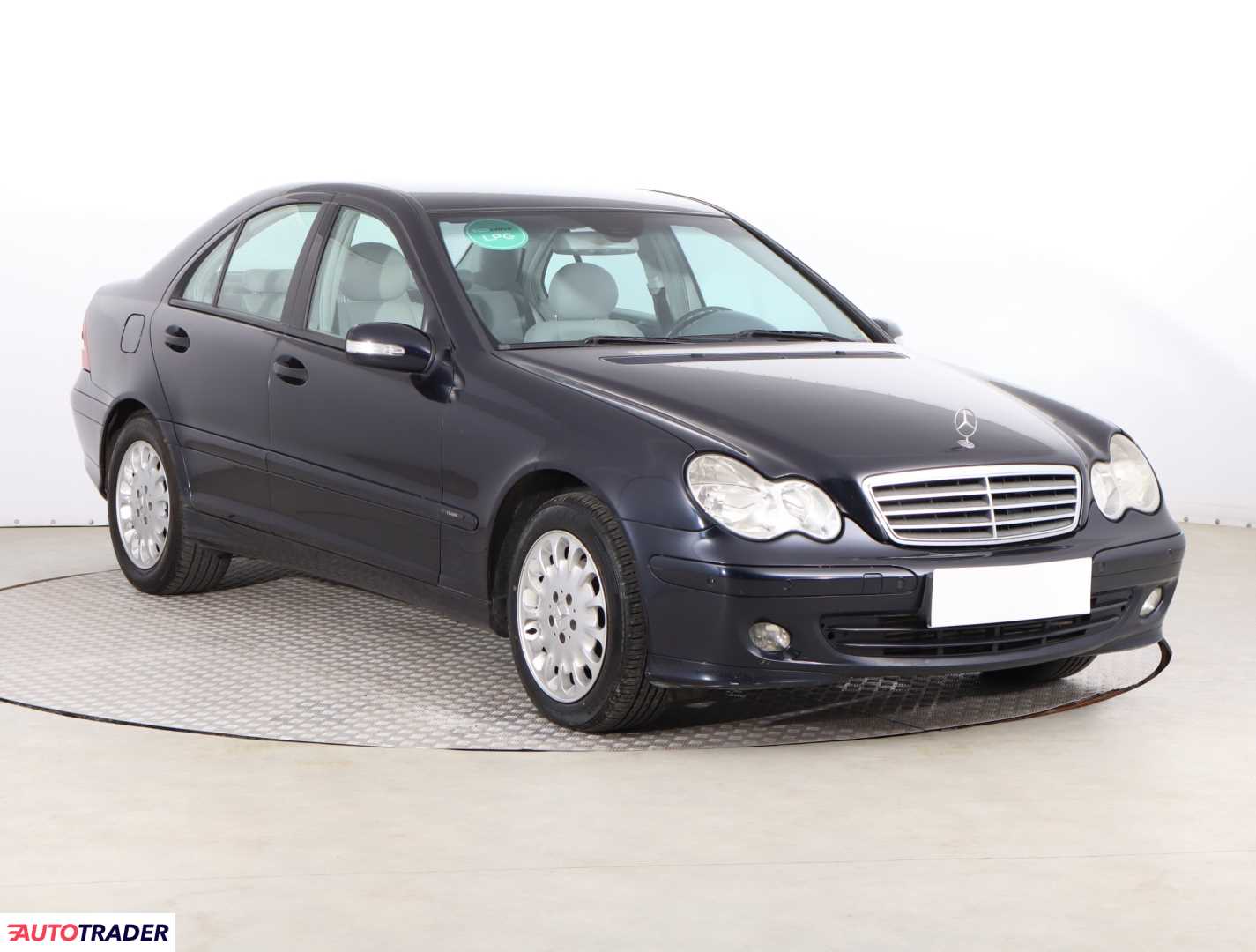 Mercedes C-klasa 2004 1.8 140 KM Mercedes C-klasa 2004 1.8 140 KM