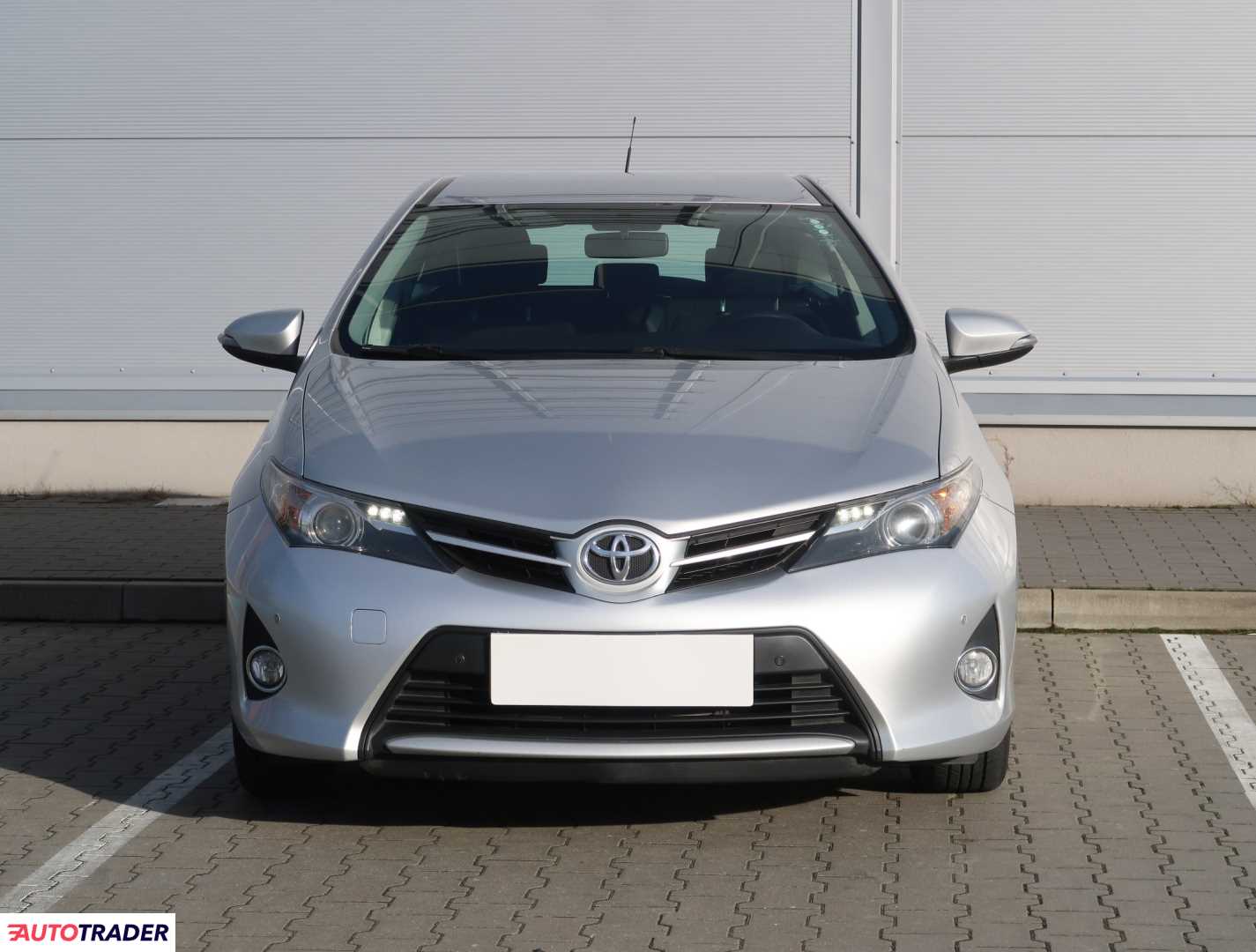 Toyota Auris 2015 1.6 130 KM