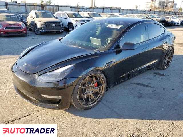 Tesla Model 3 benzyna 2023r. (LOS ANGELES)