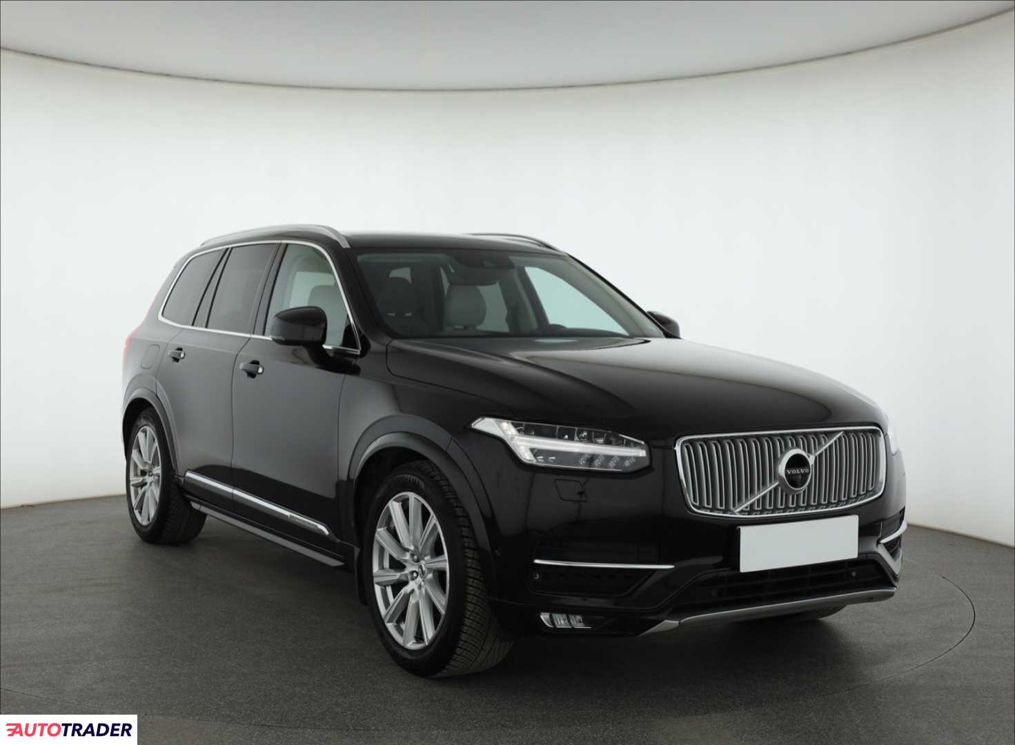 Volvo XC90 2016 2.0 221 KM