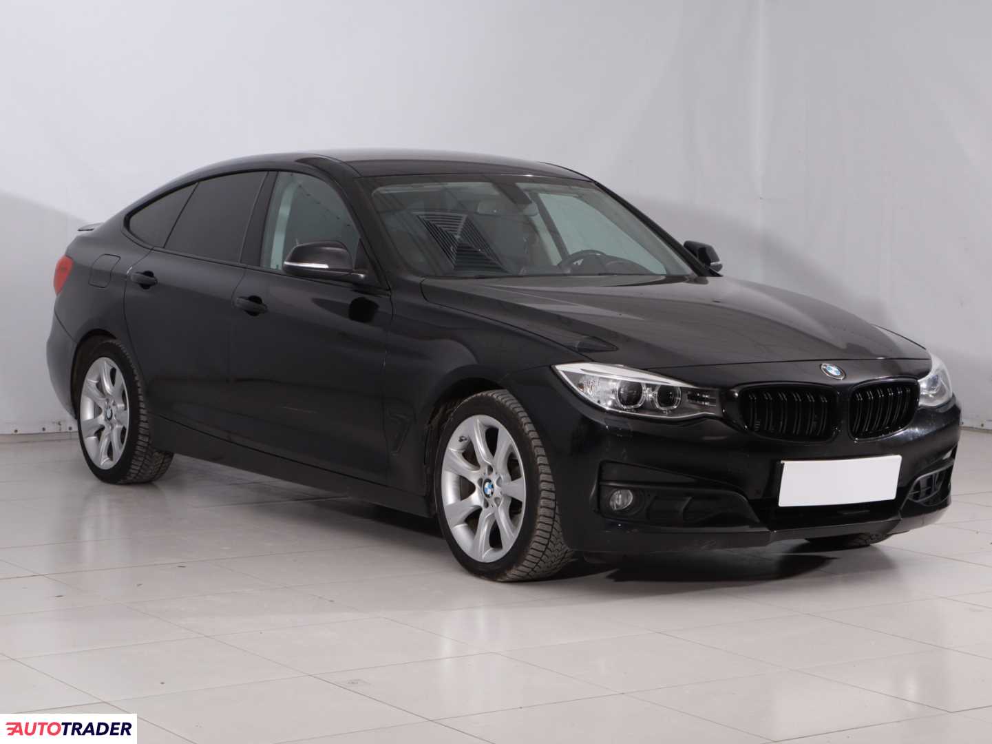 BMW 318 Gran Turismo 2014 2.0 140 KM