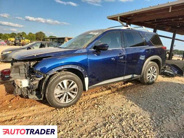 Nissan Pathfinder 2022 3