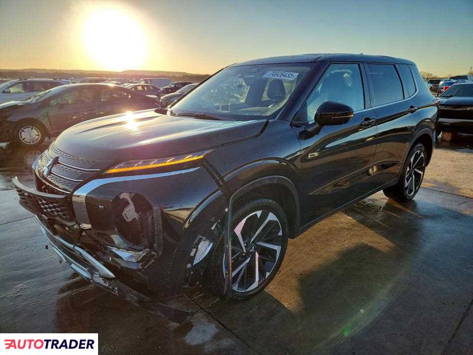 Mitsubishi Outlander 2024 2