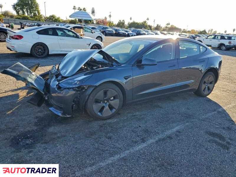 Tesla Model 3 2023