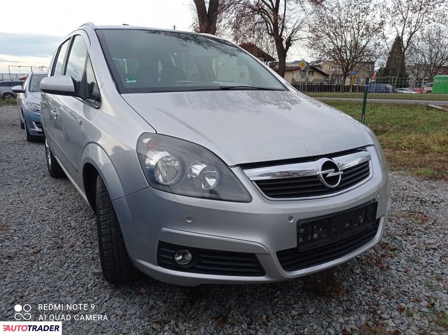 Opel Zafira 2010 1.8 140 KM