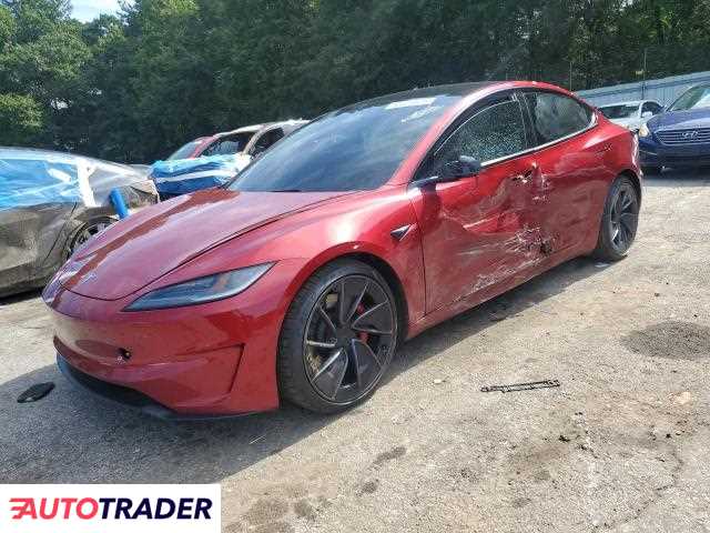 Tesla Model 3 2024