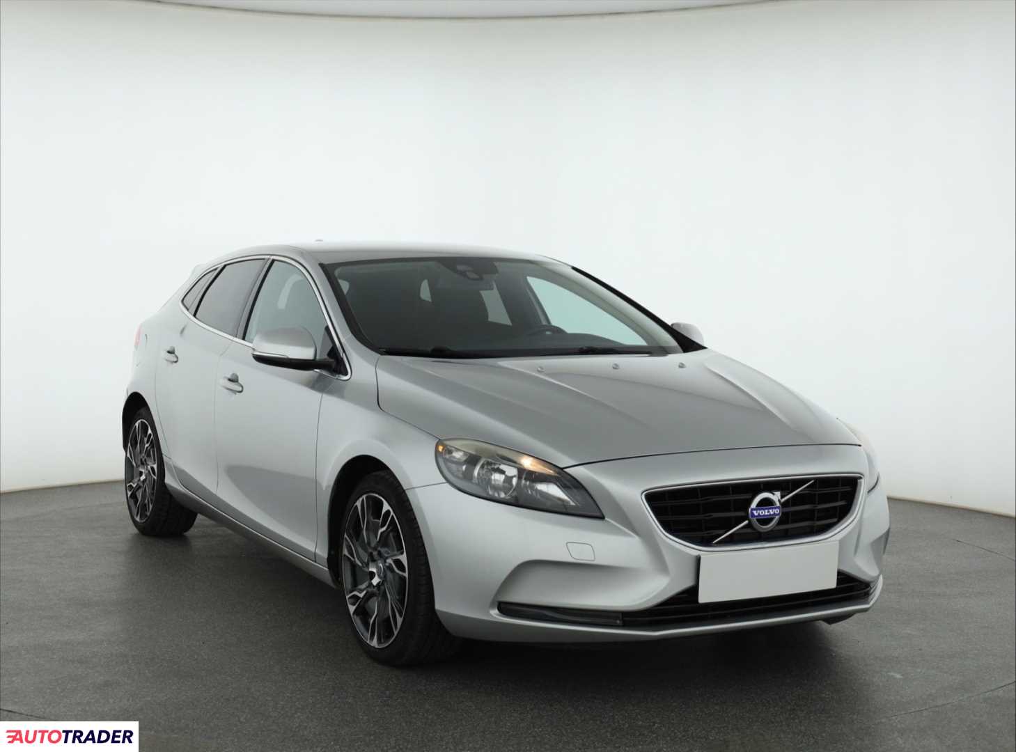 Volvo V40 2012 2.0 147 KM