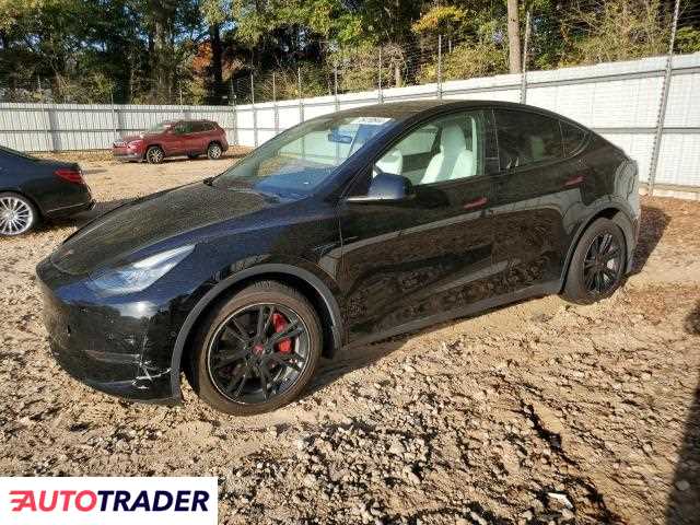 Tesla Model Y benzyna 2021r. (AUSTELL)