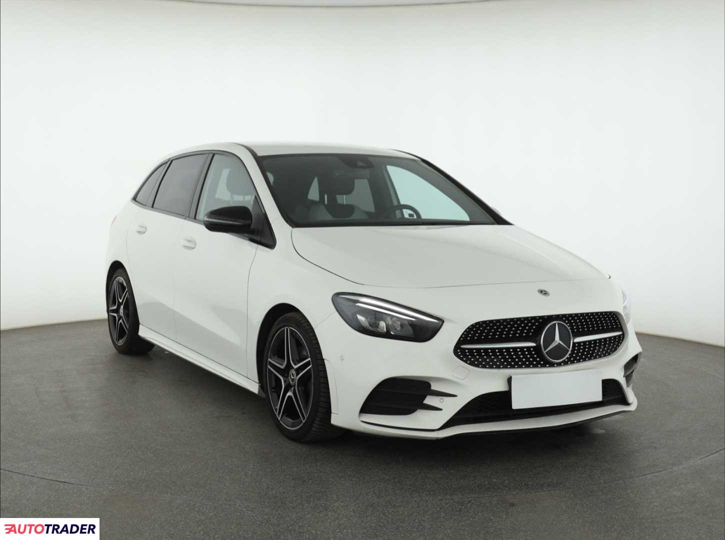 Mercedes B-klasa 2019 1.3 160 KM