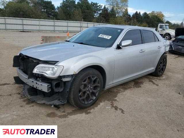 Chrysler 300C 2019 3