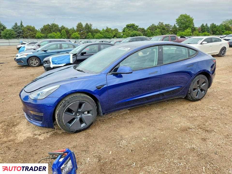 Tesla Model 3 2023