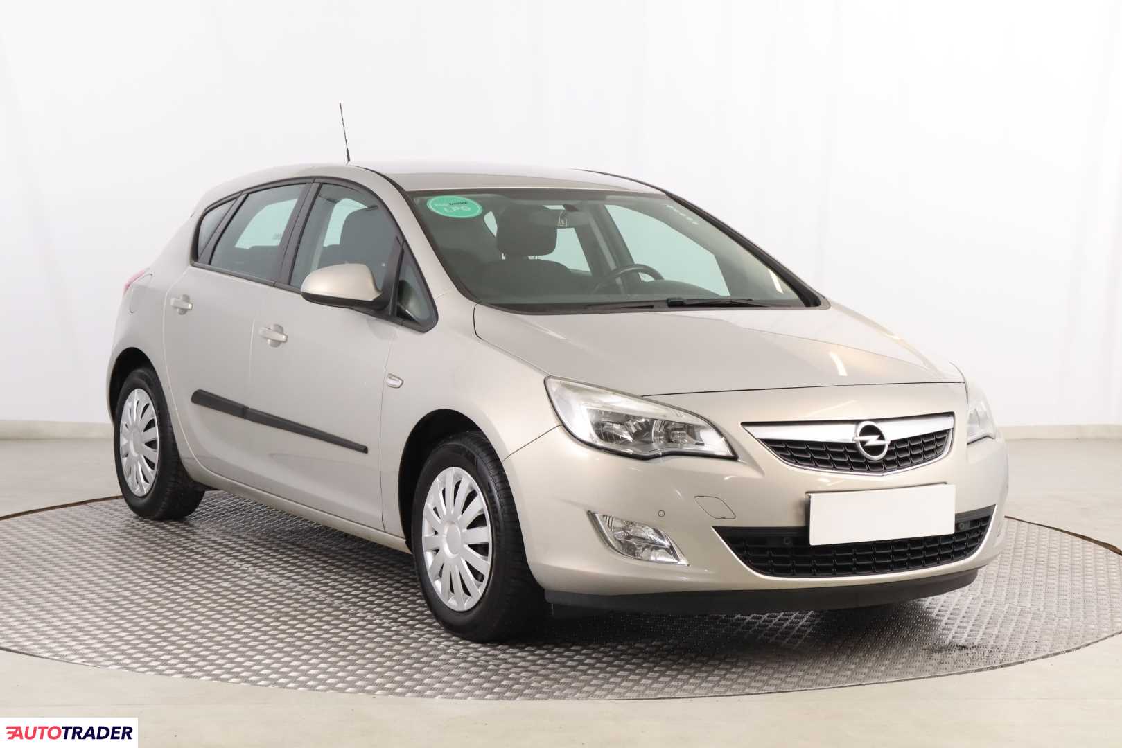 Opel Astra 2010 1.4 99 KM