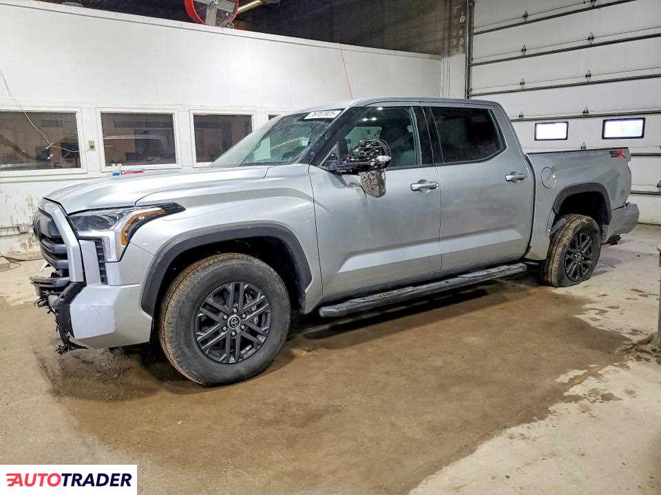 Toyota Tundra 2023 3