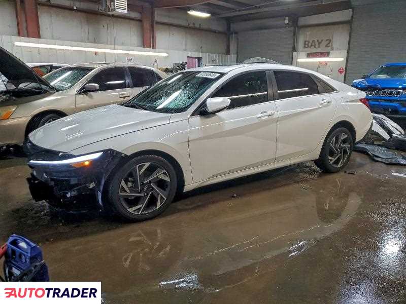 Hyundai Elantra 2025 2