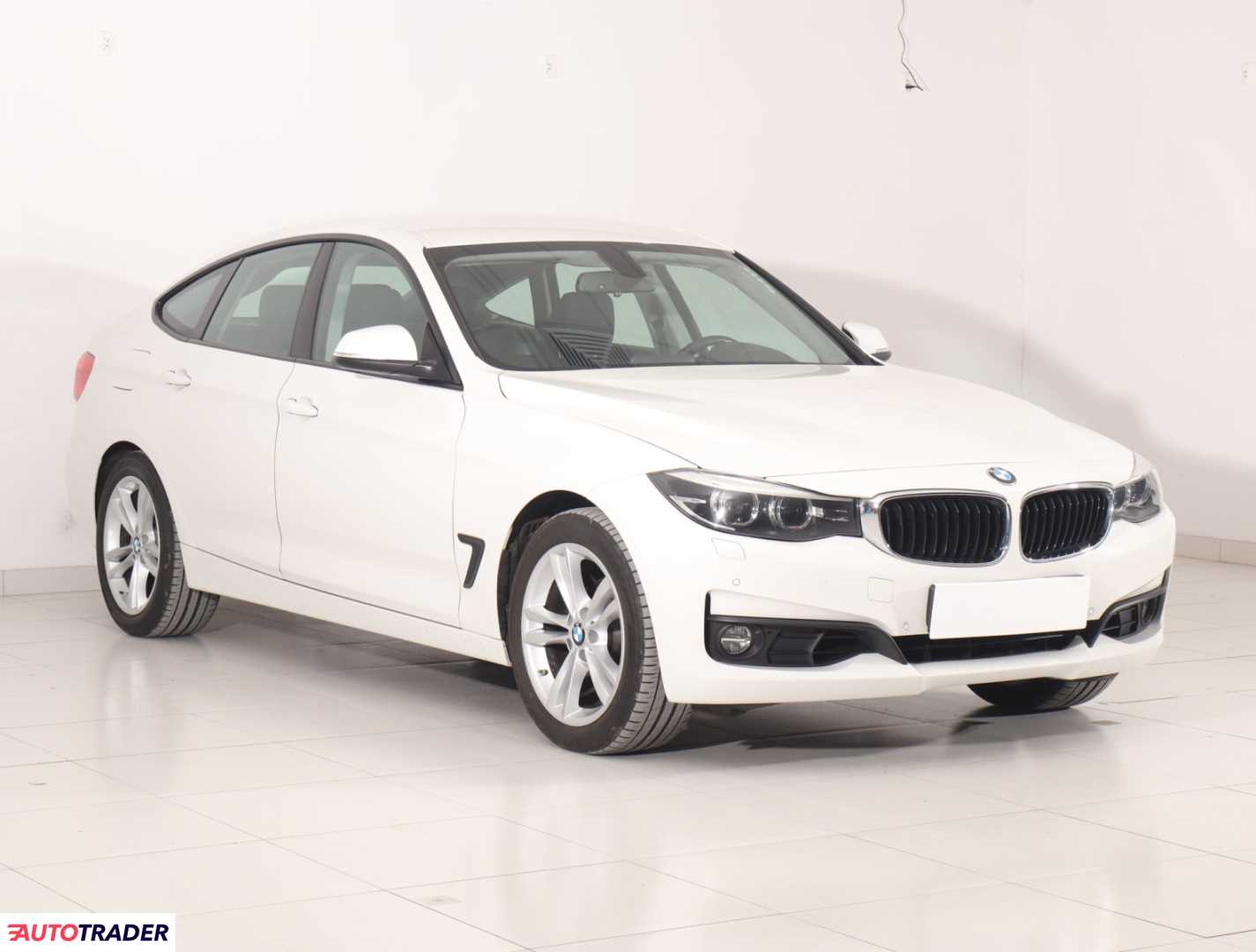 BMW 320 Gran Turismo 2018 2.0 181 KM