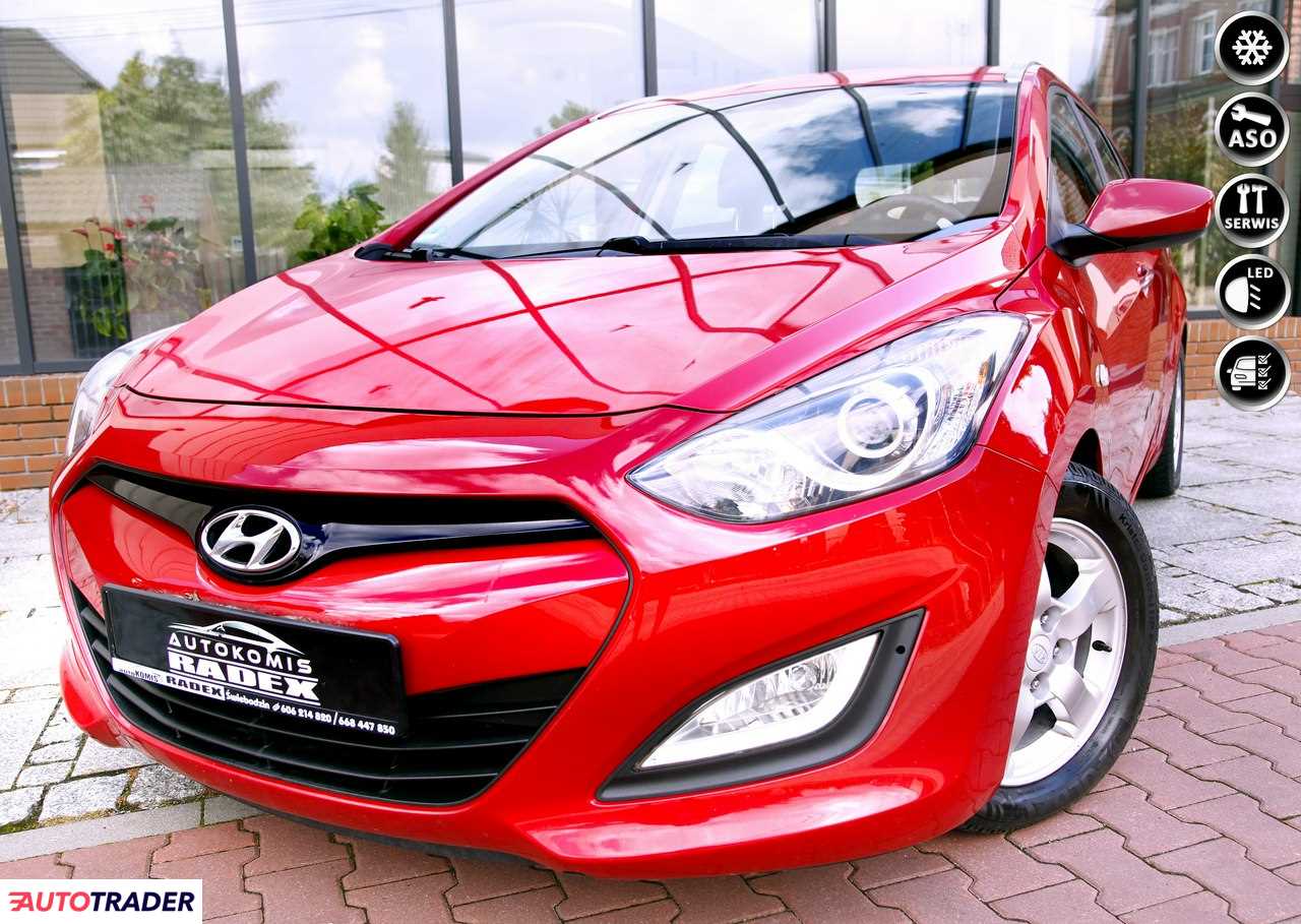 Hyundai i30 2013 1.4 90 KM Hyundai i30 2013 1.4 90 KM