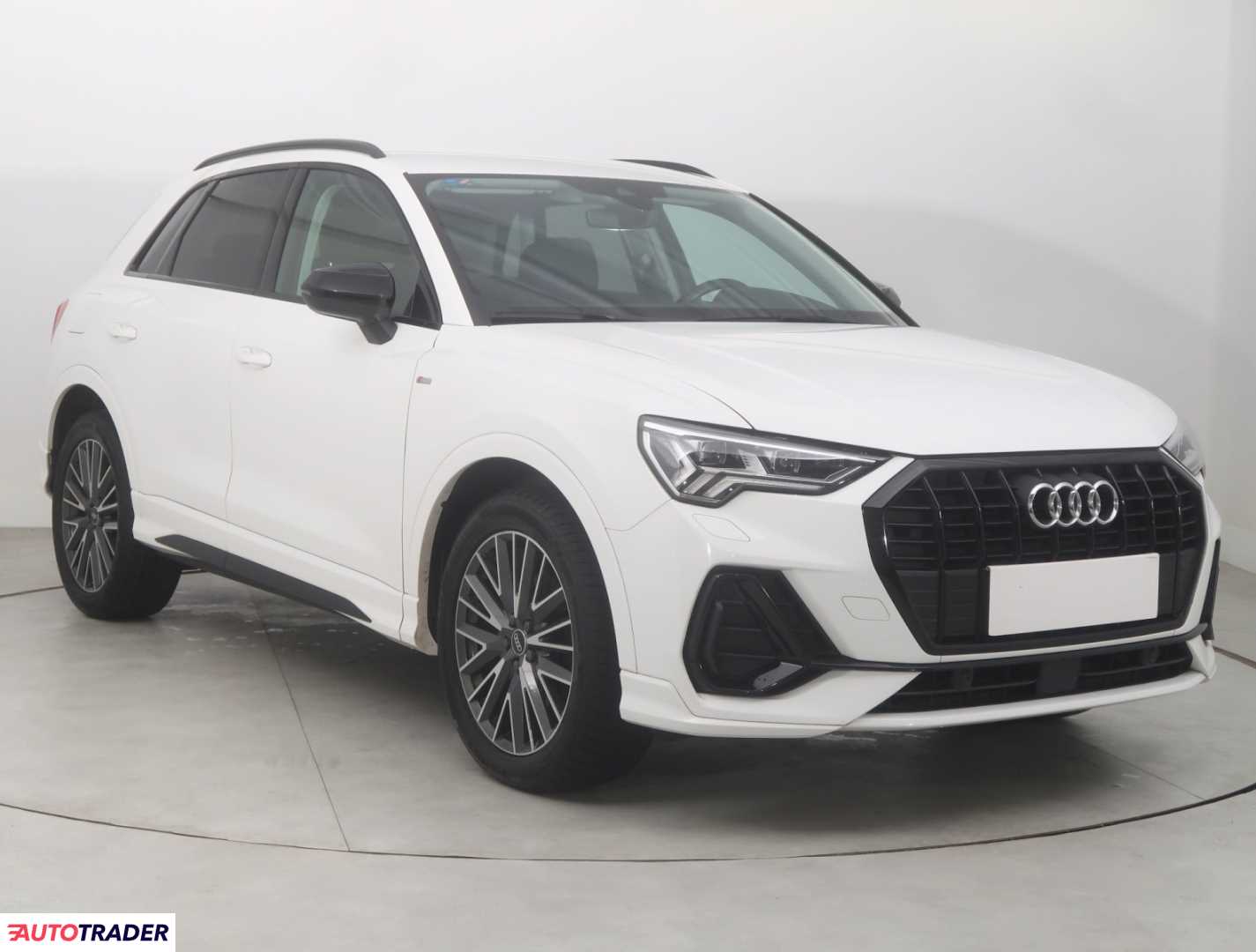 Audi Q3 2022 1.5 147 KM