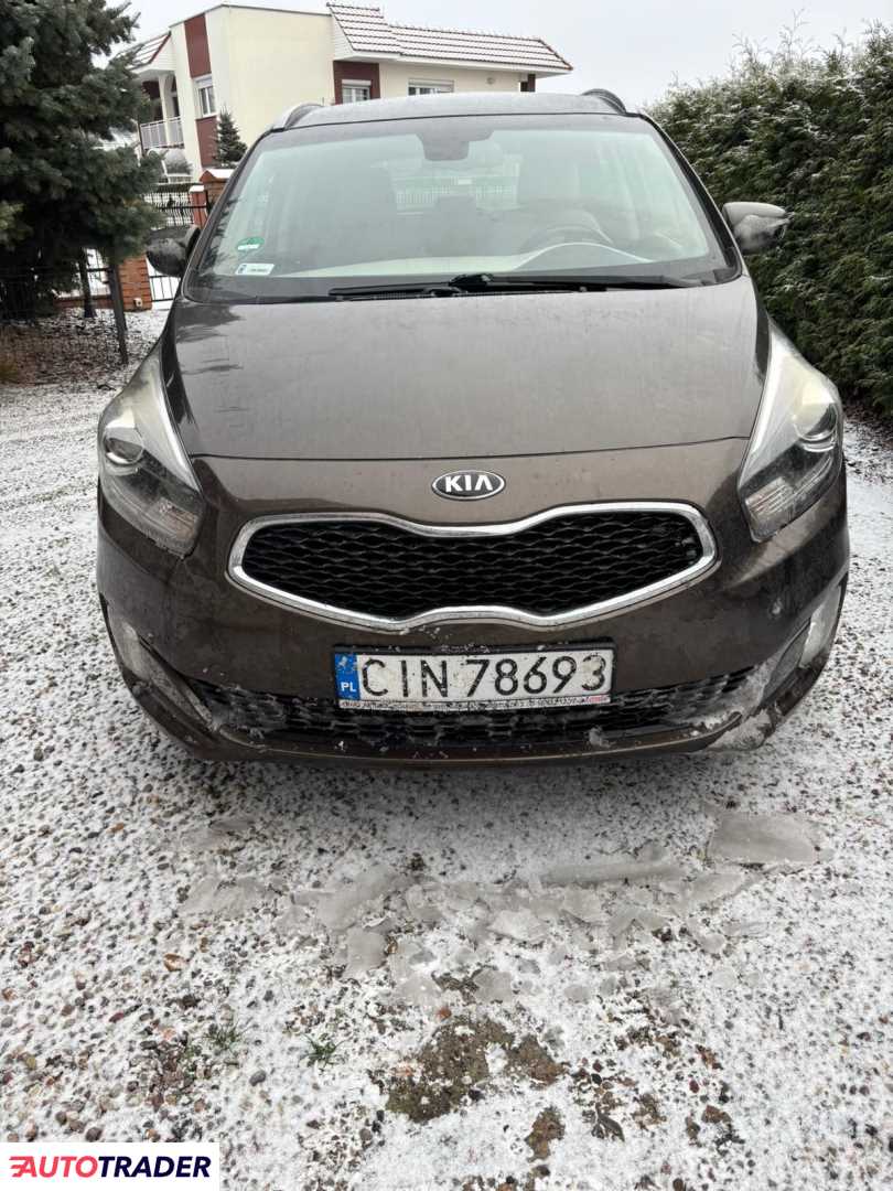 Kia Carens 2015 1.7 135 KM