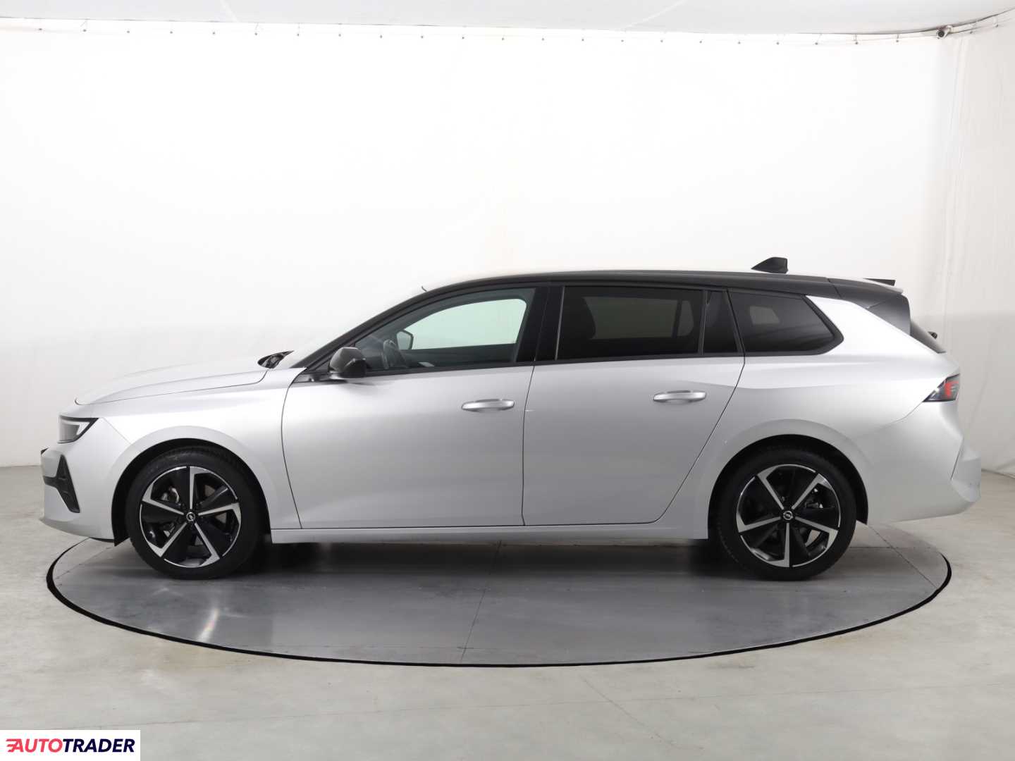 Opel Astra 2024 1.2 128 KM