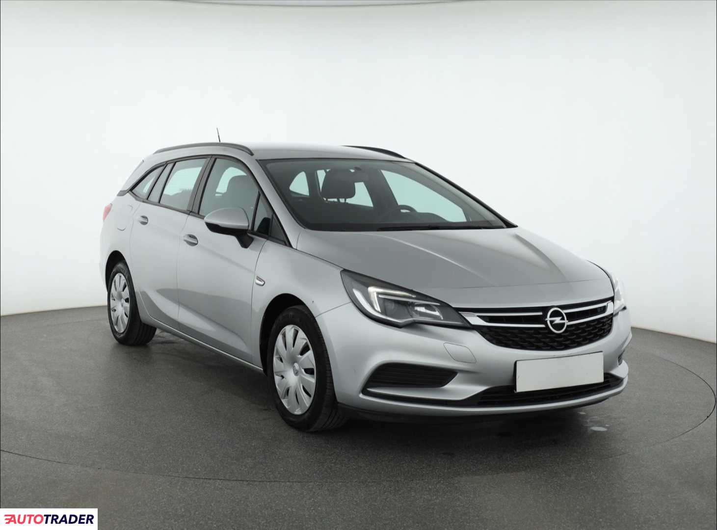 Opel Astra 2018 1.6 108 KM