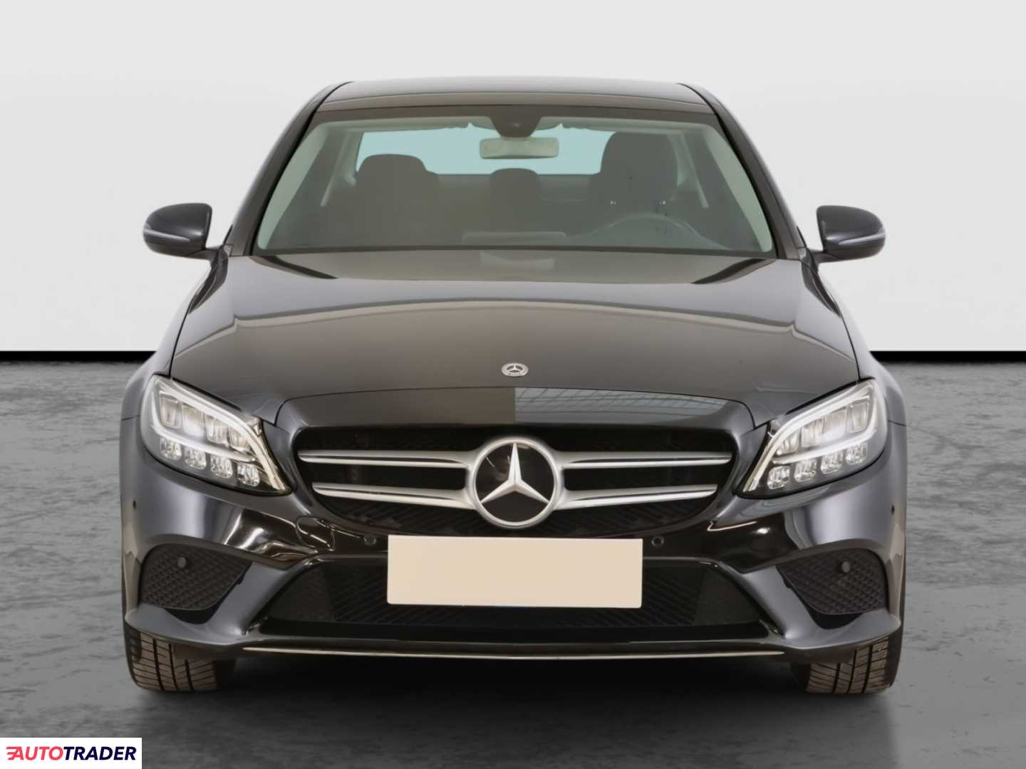 Mercedes C-klasa 2019 1.6 127 KM
