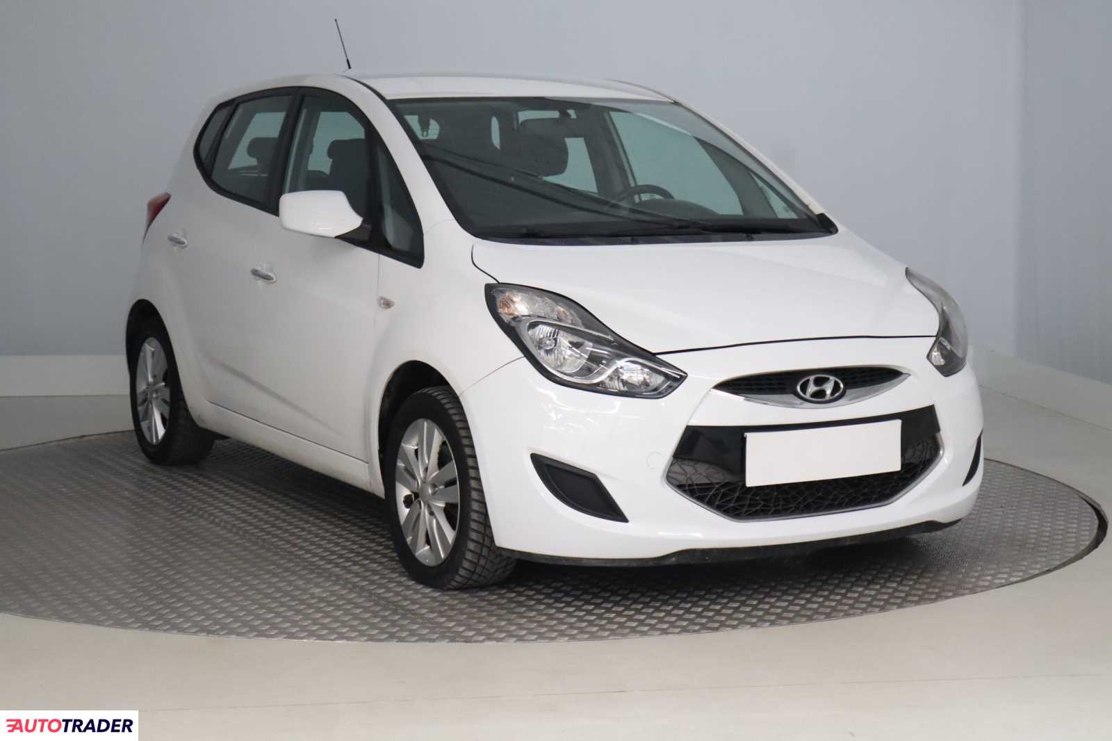 Hyundai ix20 2015 1.4 88 KM