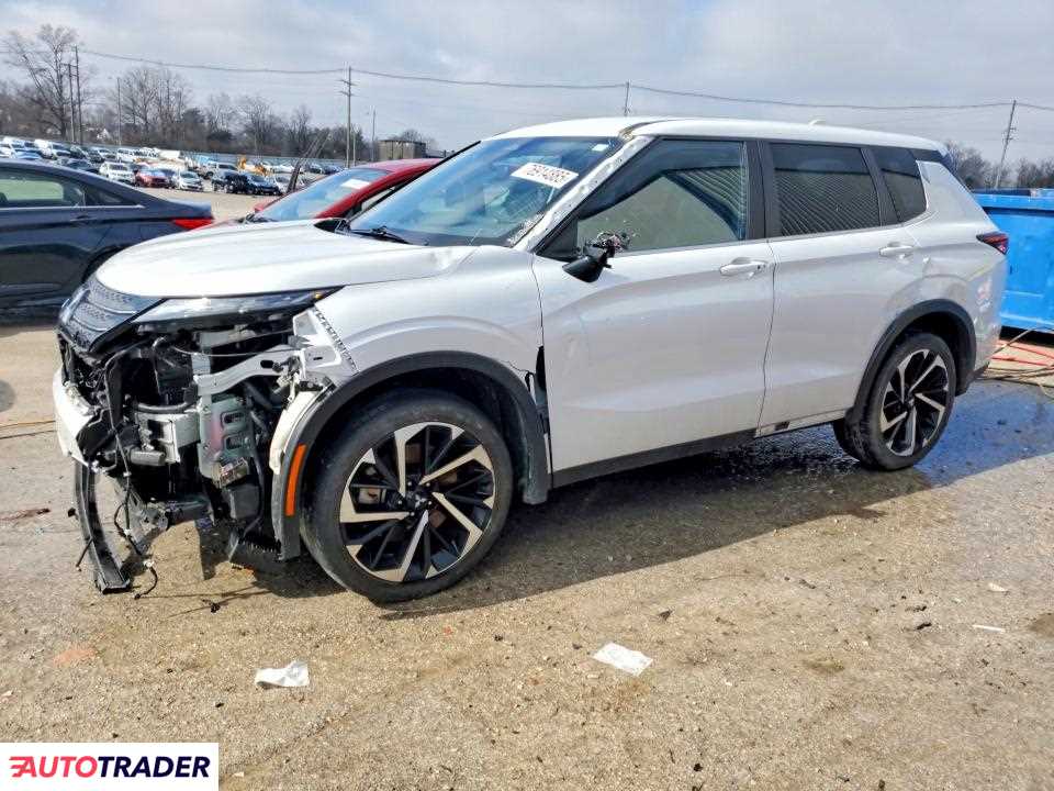 Mitsubishi Outlander 2023 2