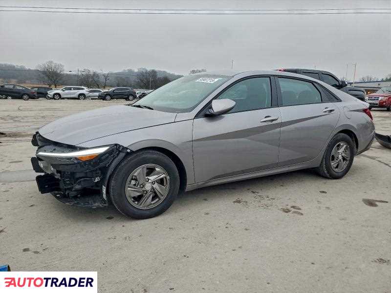 Hyundai Elantra 2025 2