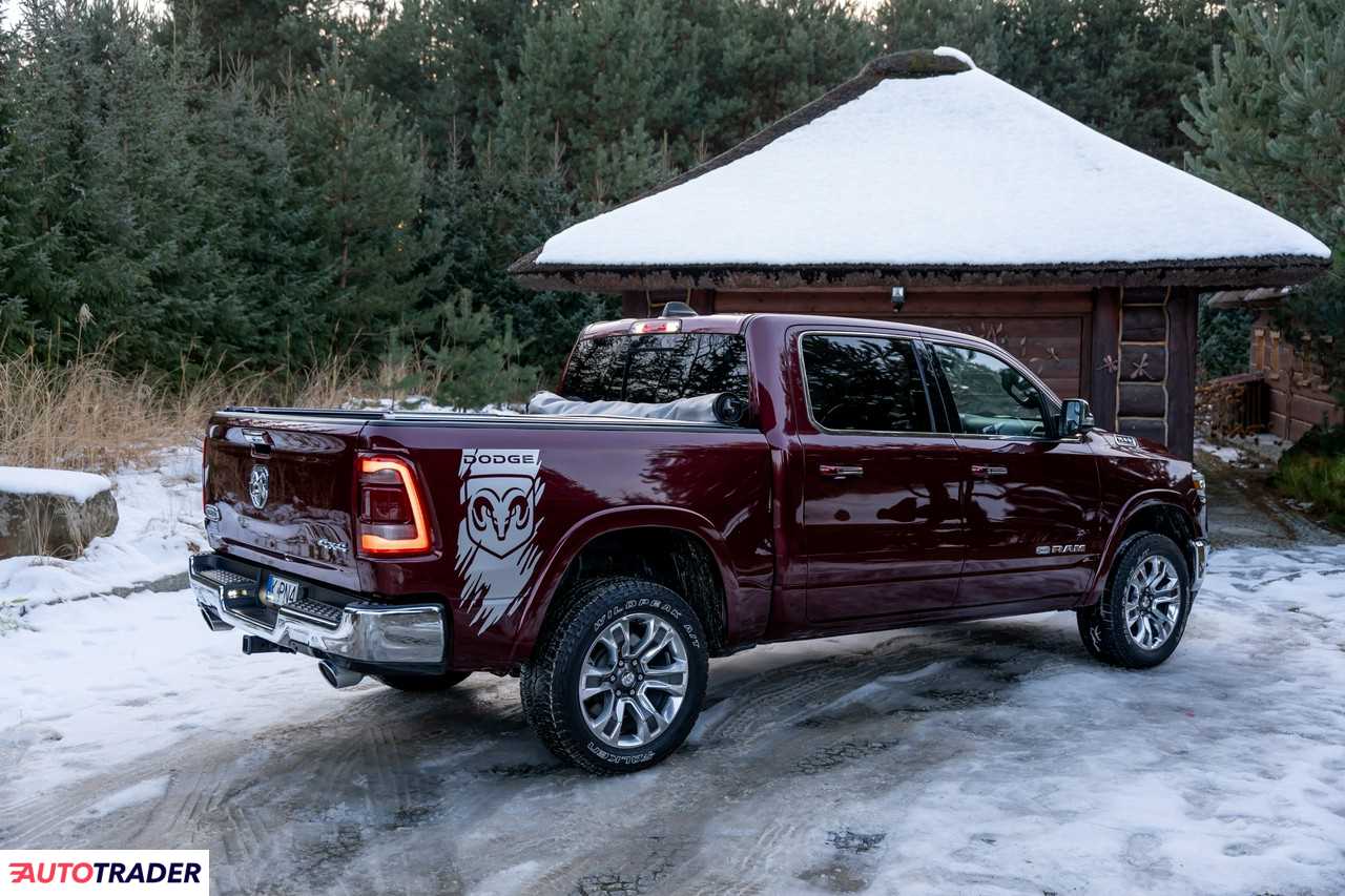 Dodge Ram 5.7 benzyna 390 KM 2021r. (Ropczyce)