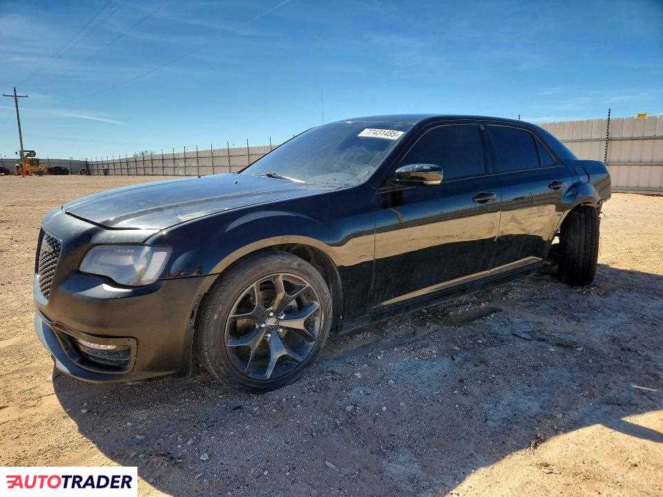 Chrysler 300C 2021 3