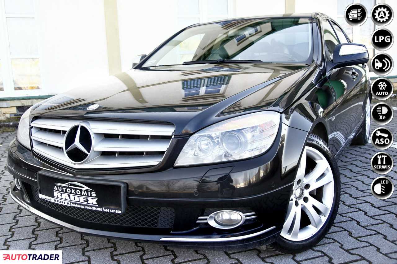 Mercedes C-klasa 2008 2.5 204 KM