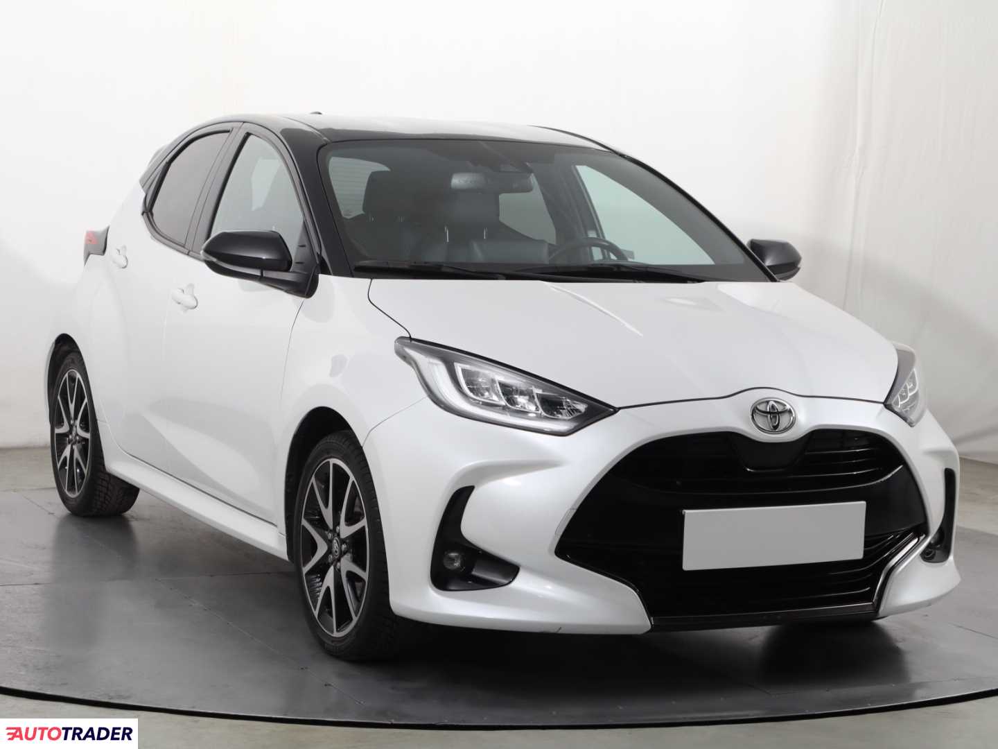 Toyota Yaris 2021 1.5 123 KM