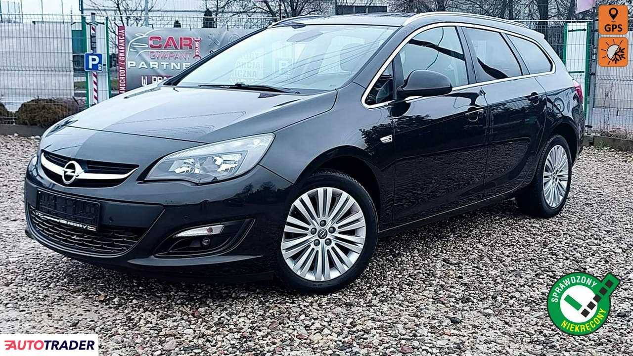 Opel Astra 2014 1.4 140 KM