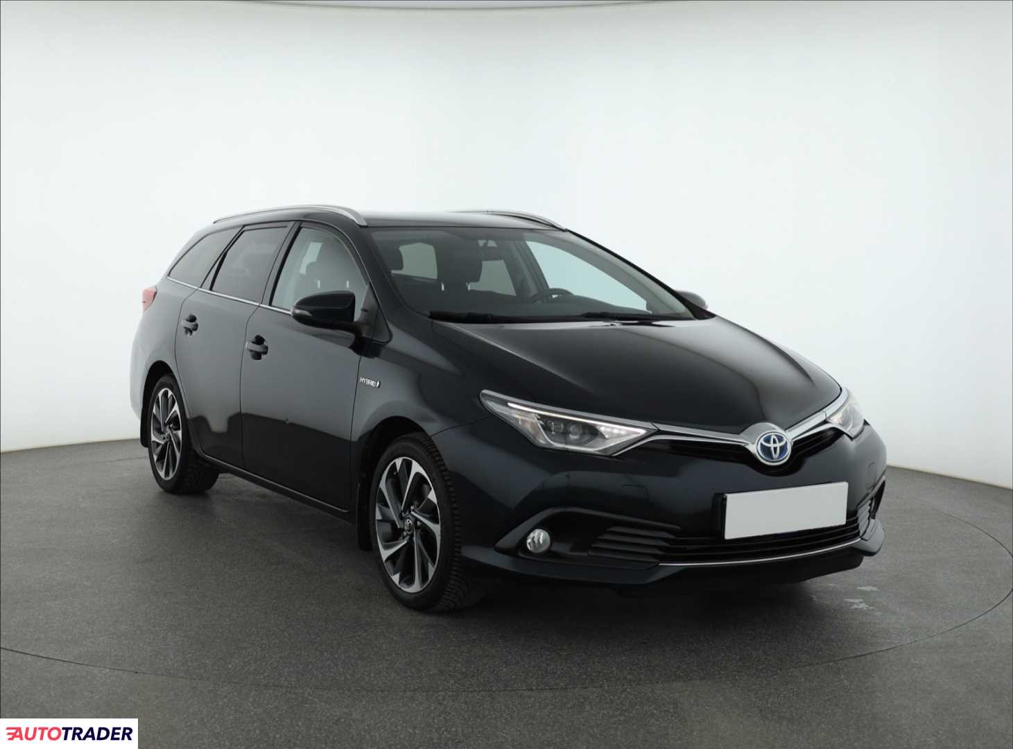 Toyota Auris 2016 1.8 134 KM