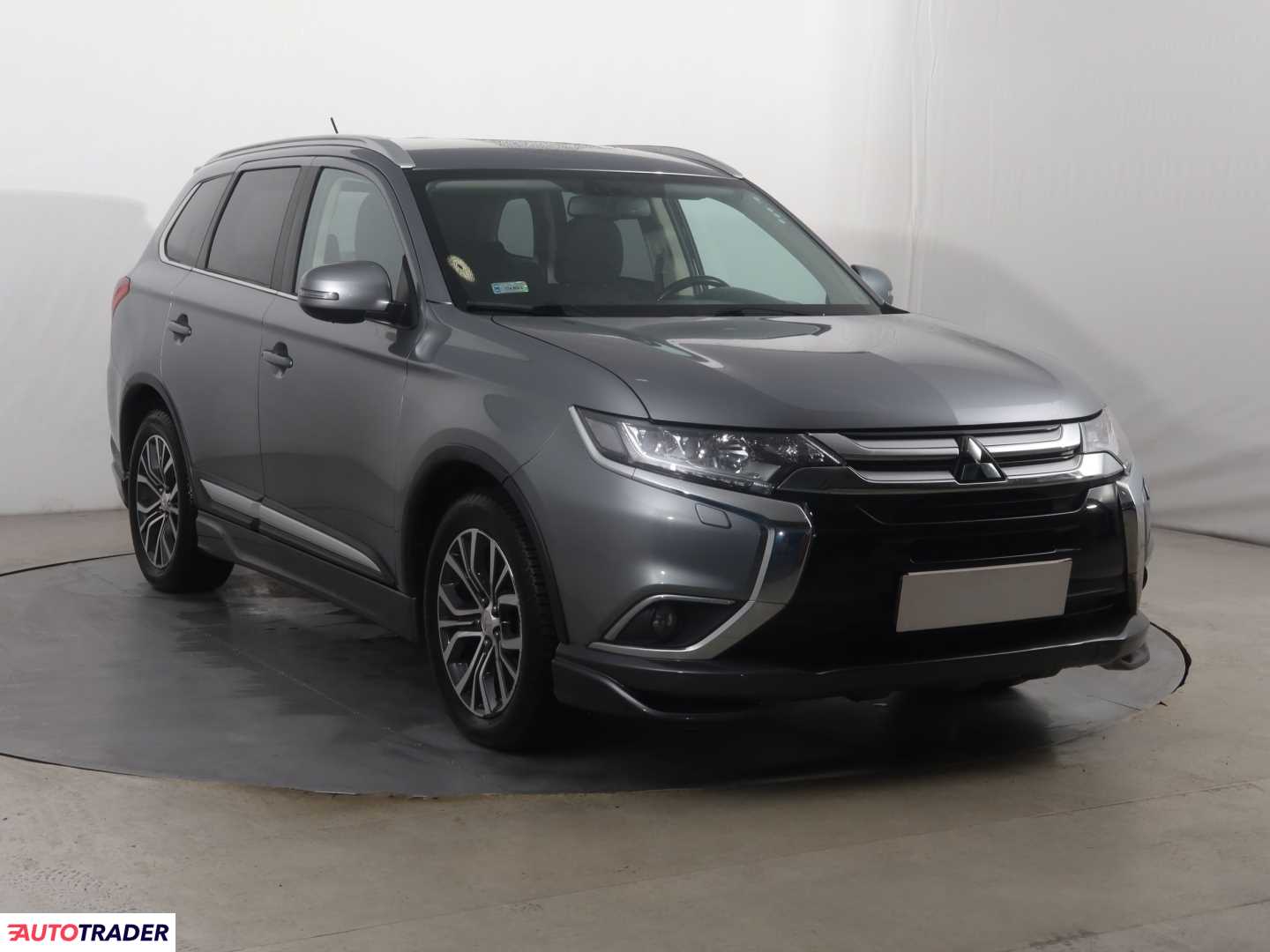 Mitsubishi Outlander 2015 2.0 147 KM