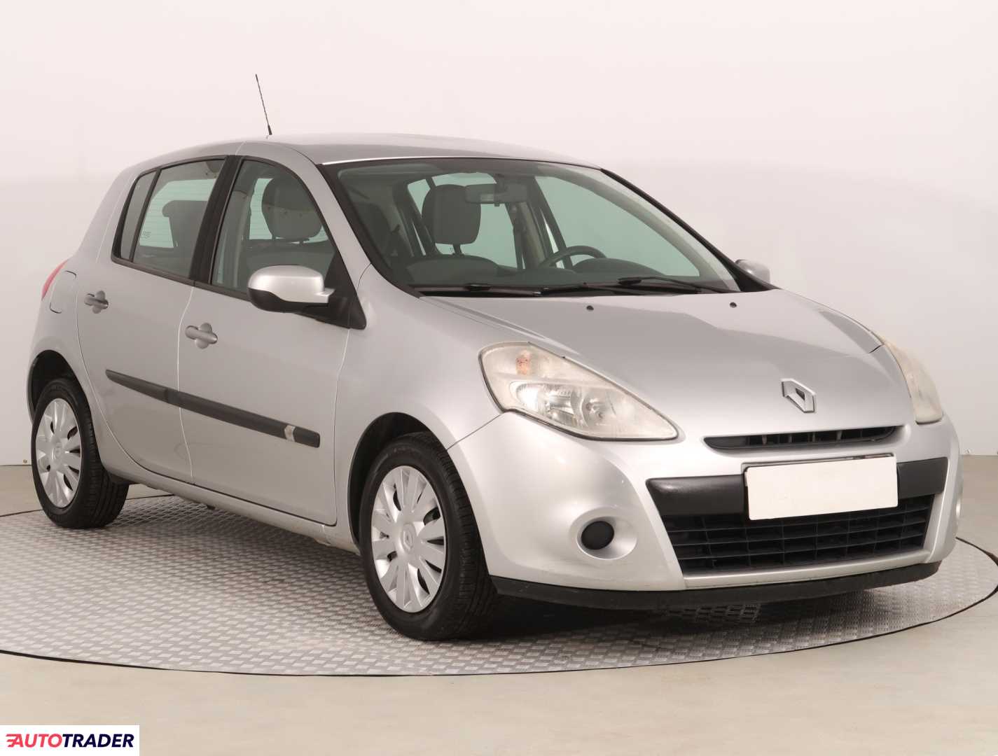 Renault Clio 2009 1.1 73 KM