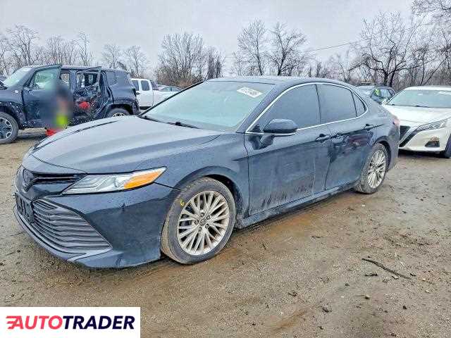 Toyota Camry 2020 3
