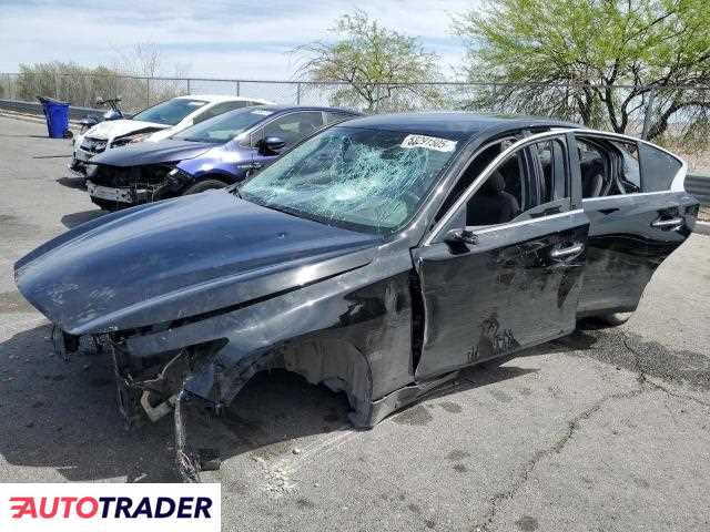 Infiniti Q50 2021 3