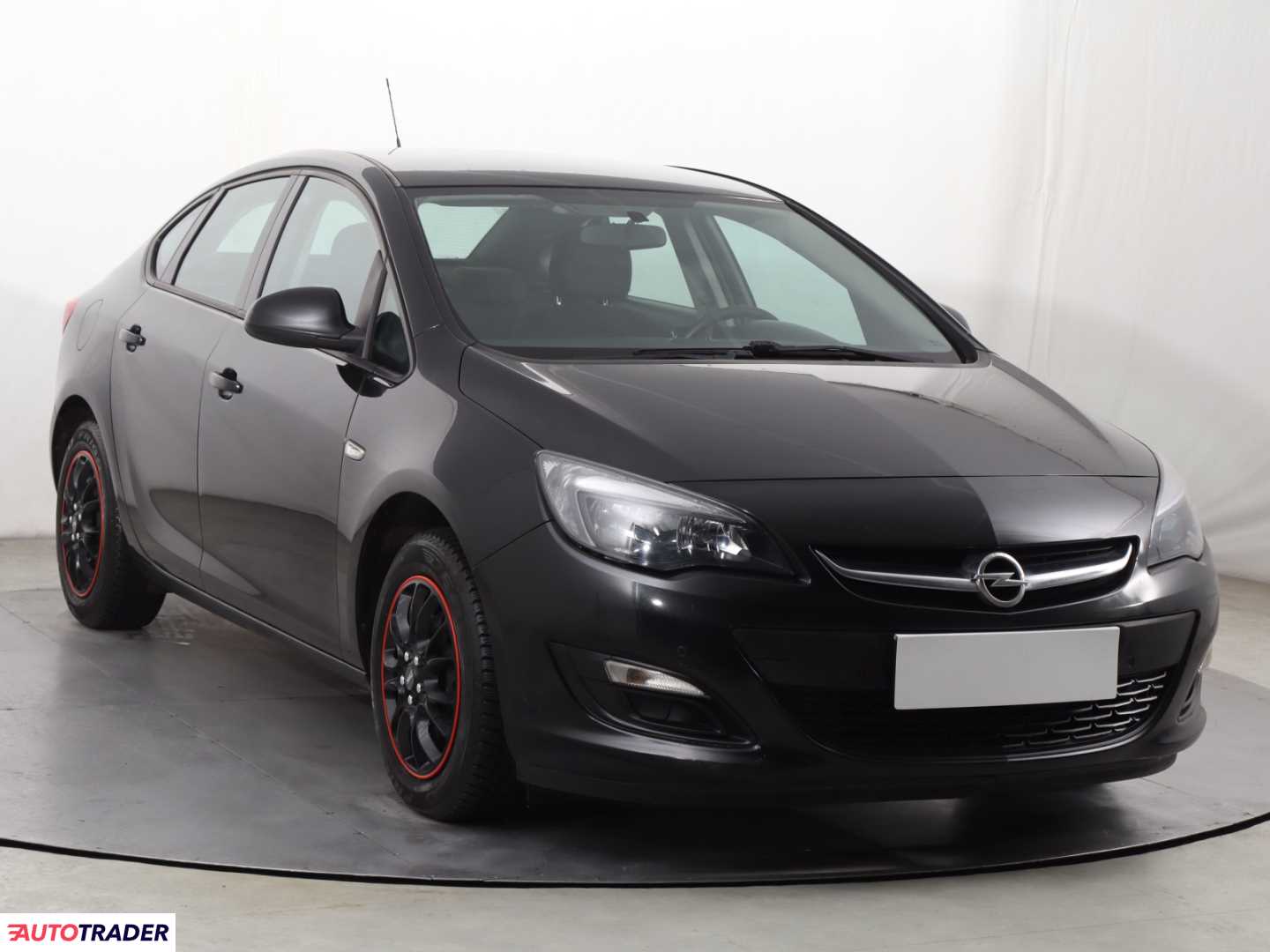 Opel Astra 2015 1.6 113 KM