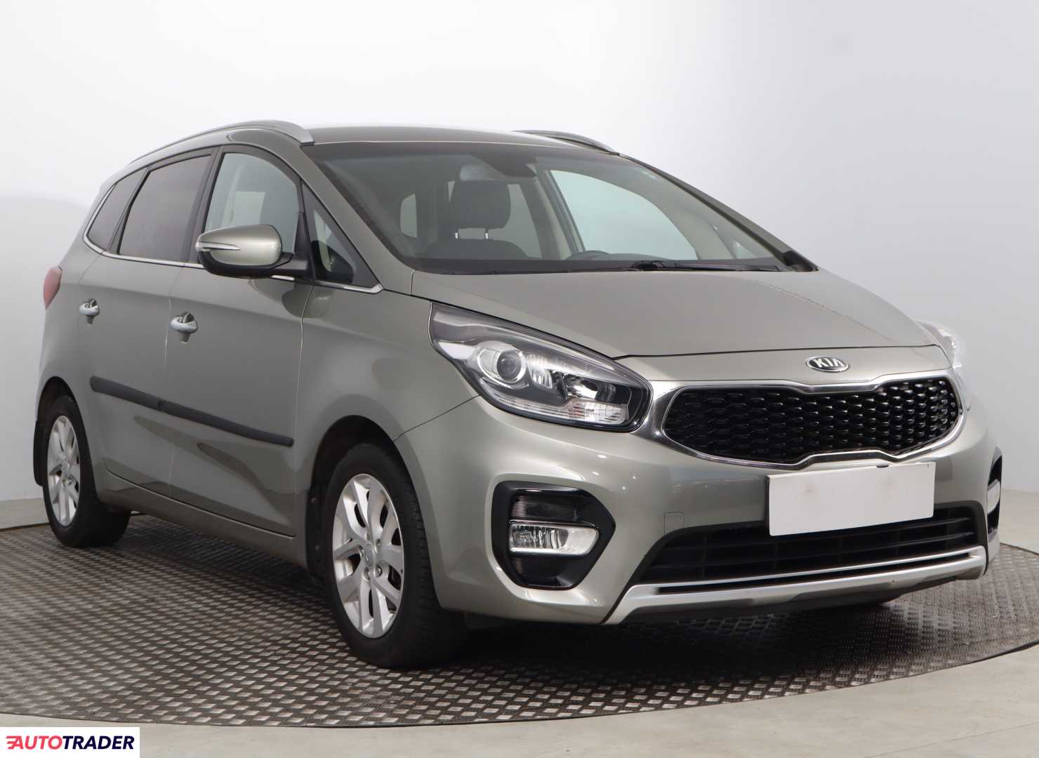 Kia Carens 2016 1.6 132 KM