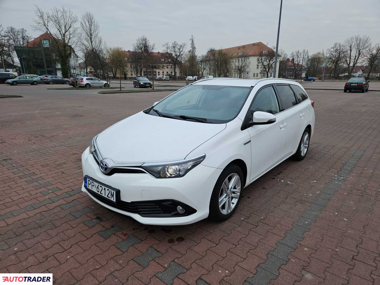 Toyota Pozostałe 1.8 hybrydowy 136 KM 2015r. (piła)