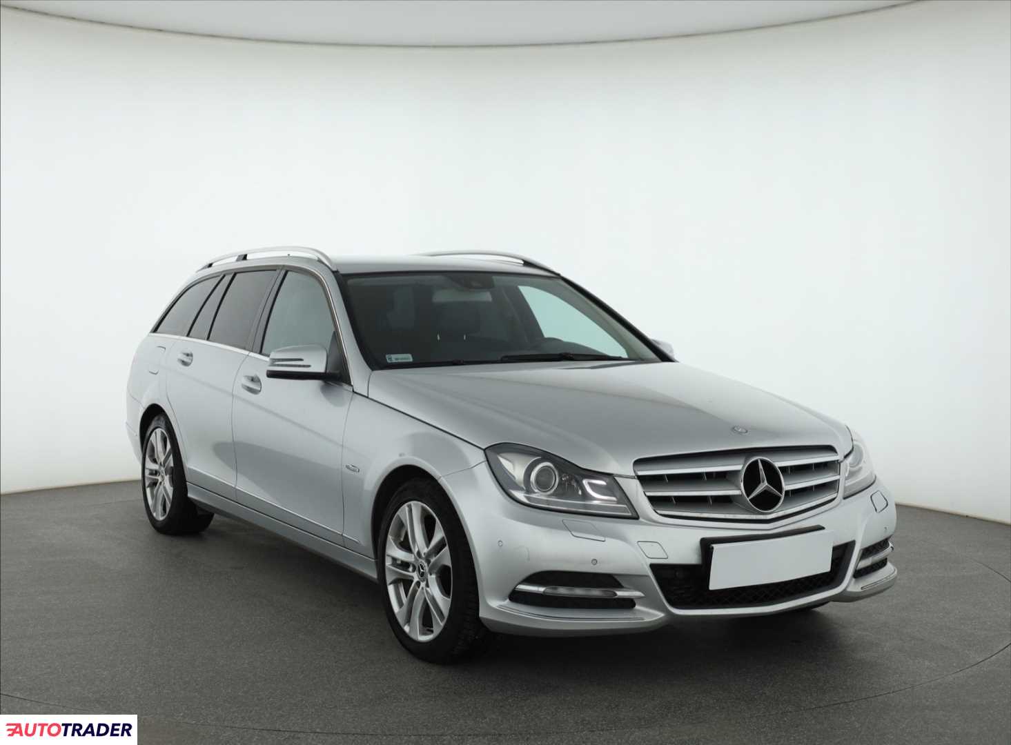 Mercedes C-klasa 2011 1.8 154 KM