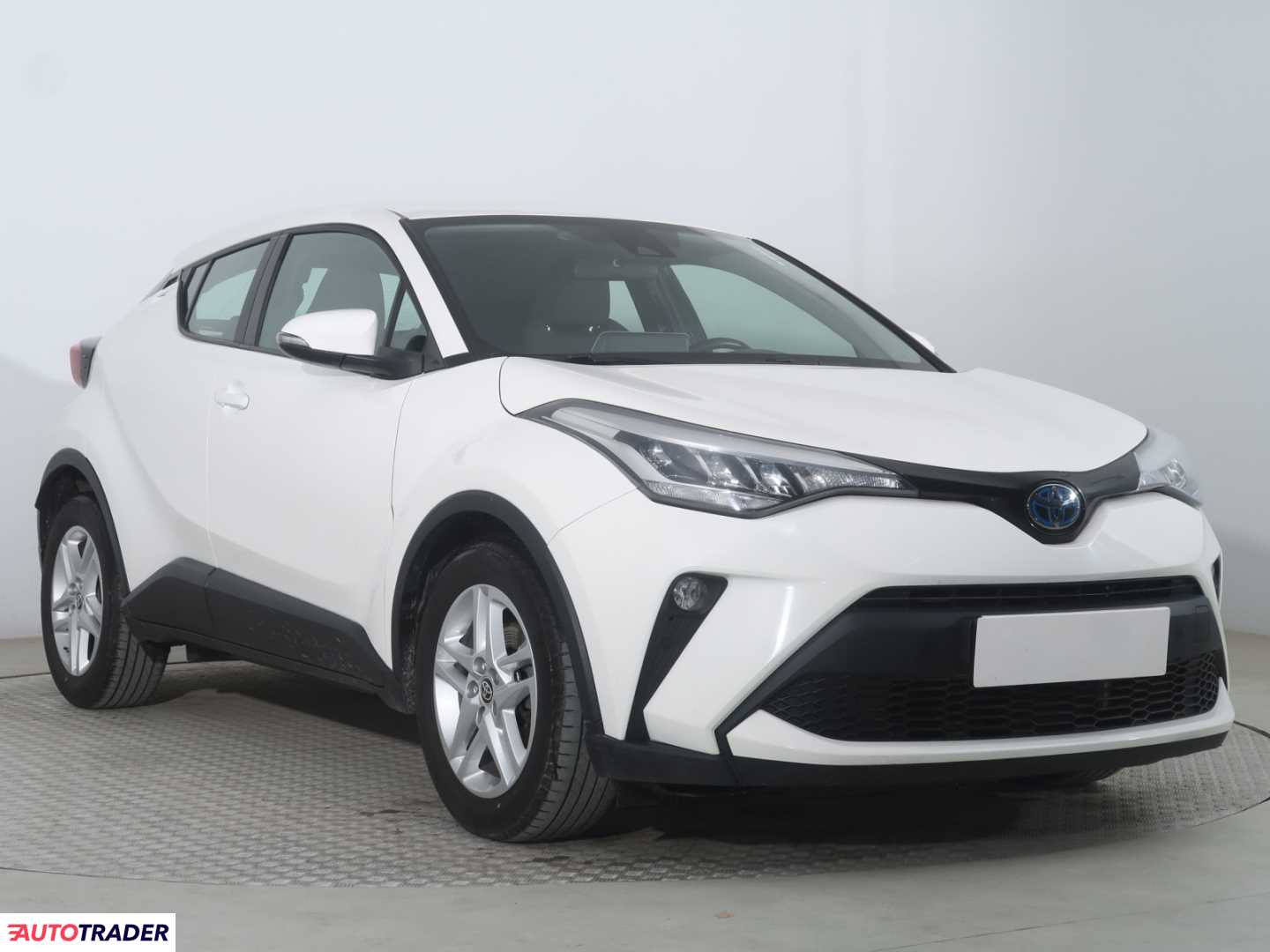 Toyota C-HR 2022 1.8 120 KM