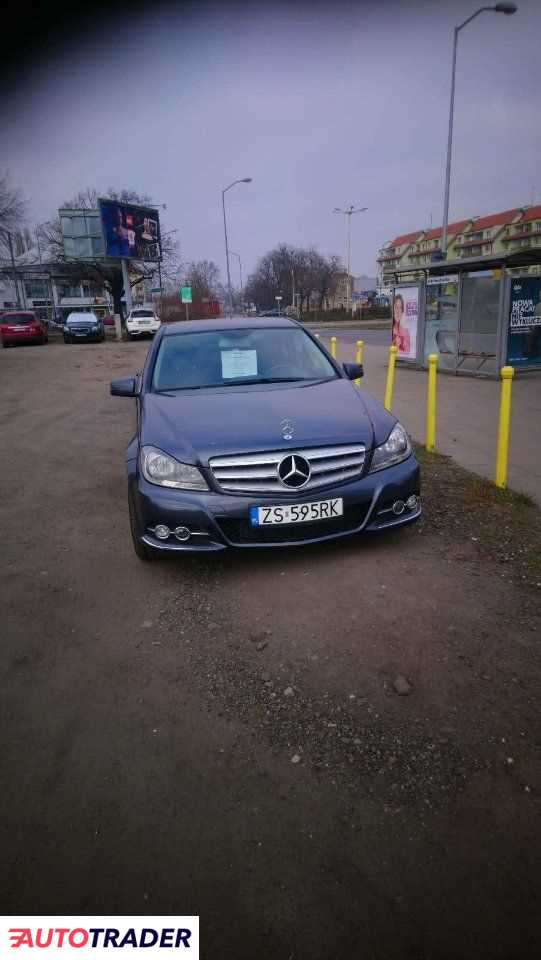 Mercedes C-klasa 2013 2.1 220 KM