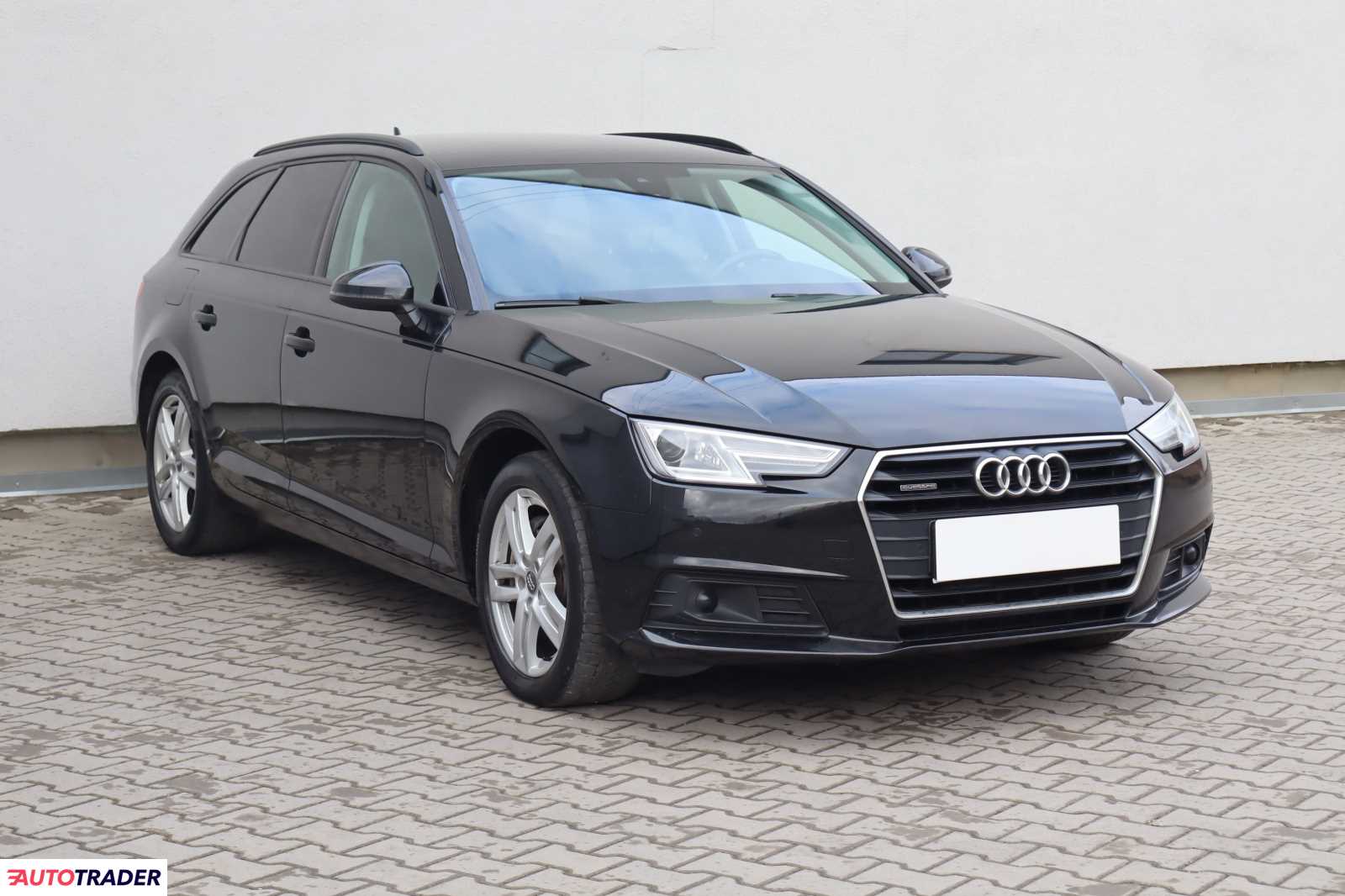 Audi A4 2018 2.0 187 KM